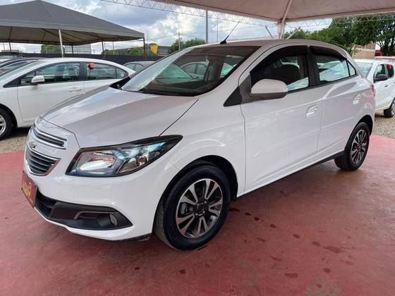 CHEVROLET ONIX 1.4 MPFI LTZ 8V FLEX 4P MANUAL